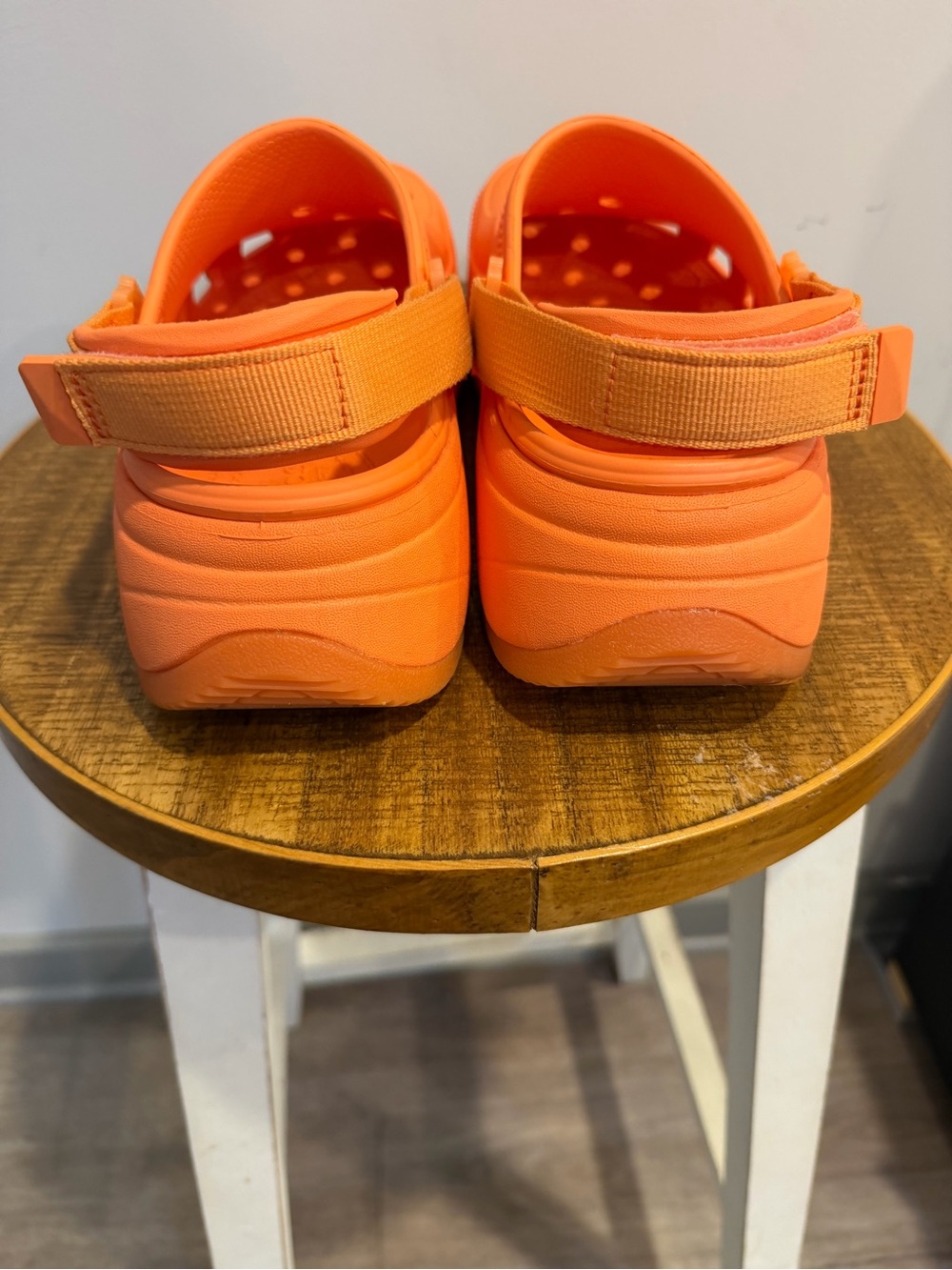 CROCS Clog in Bright Orange - Picture 4 of 10
